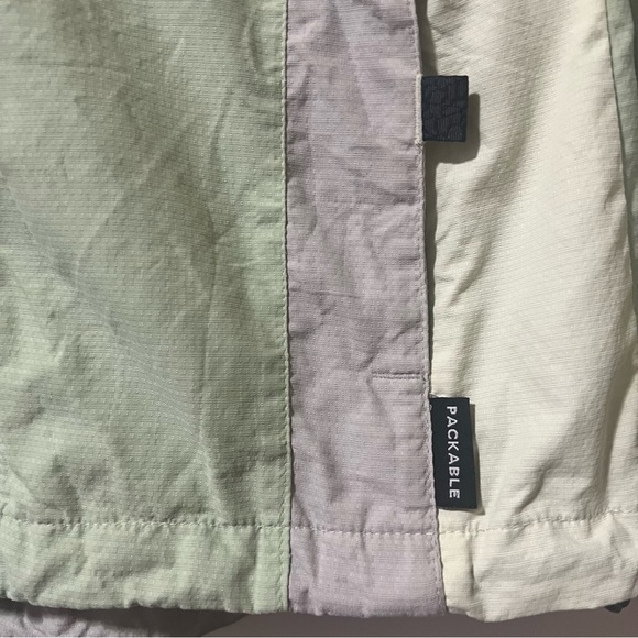 Columbia women’s lightweight jacket - Picture 6 of 12